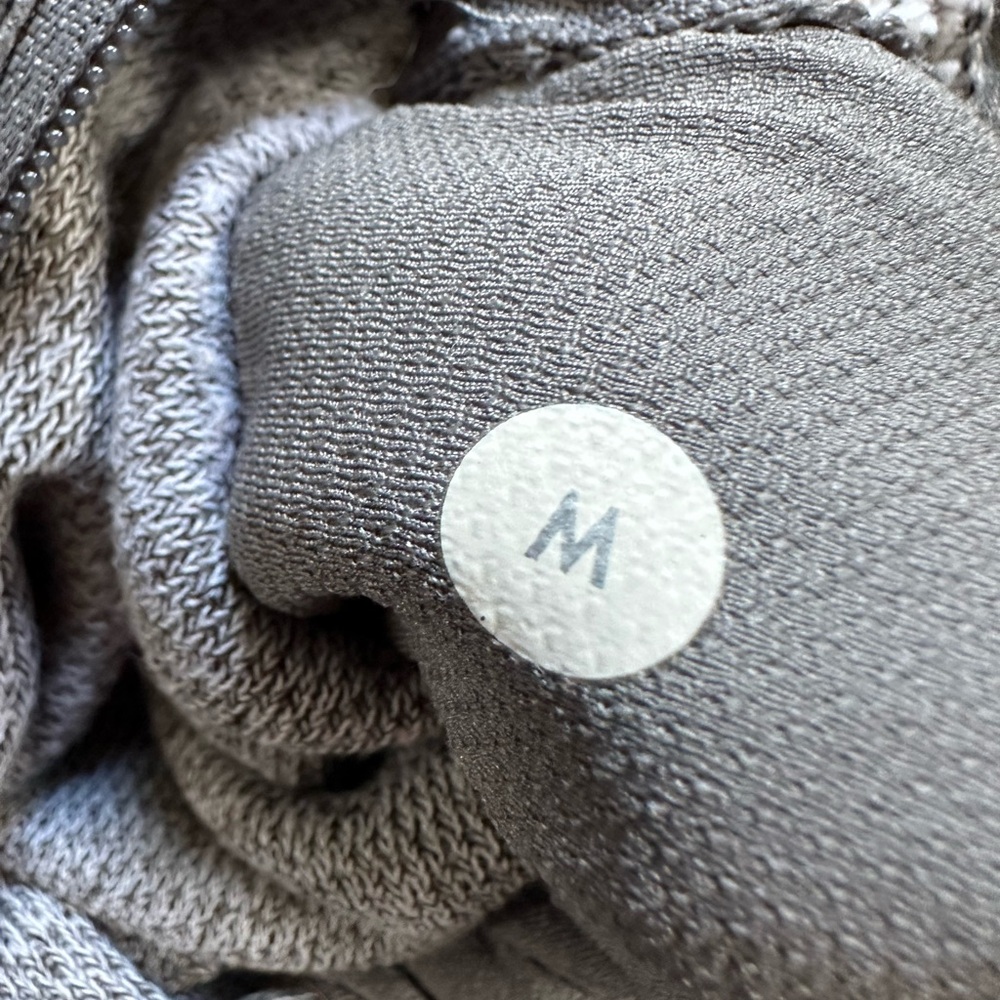 Mens Lululemon Zip up Hoodie Vest Size Medium Grey - Picture 5 of 13